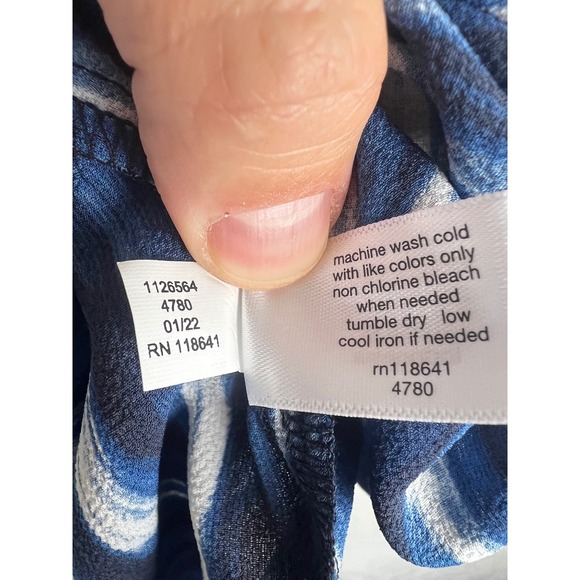 Lane‎ Bryant Halter Top with Hankerchief Hem Size 24 Plus Navy White Ikat NEW - Picture 7 of 10